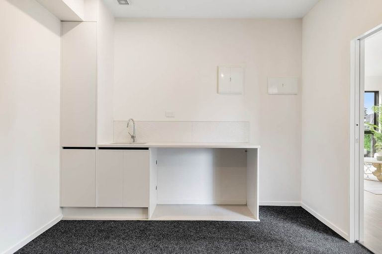 Photo of property in 48b Portadown Avenue, Pakuranga Heights, Auckland, 2010