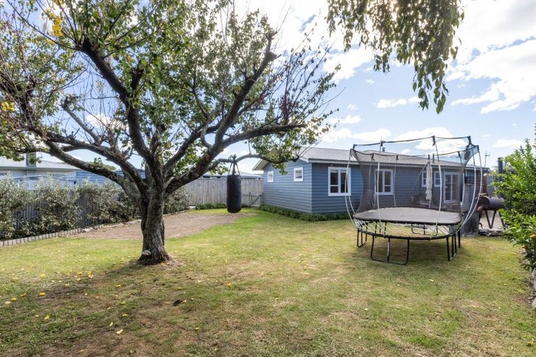 Photo of property in 4 Holyrood Street, Taradale, Napier, 4112