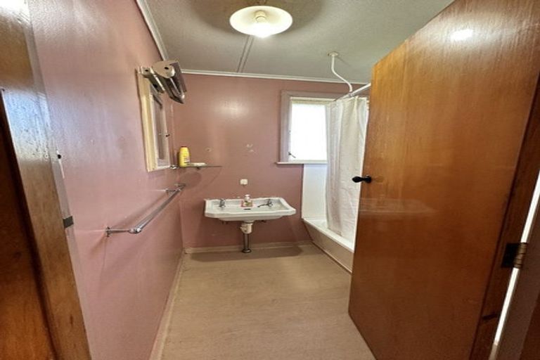 Photo of property in 141 Puriri Street, Castlecliff, Whanganui, 4501