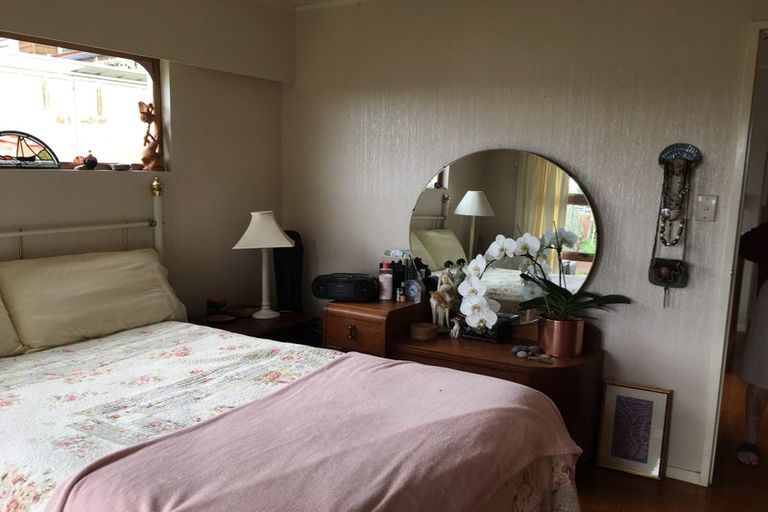 Photo of property in 33 Melandra Road, Stanmore Bay, Whangaparaoa, 0932