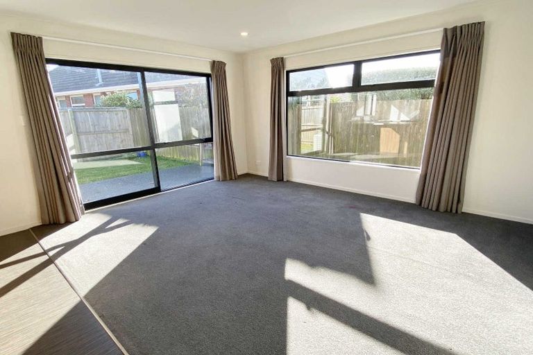 Photo of property in 2 Longmuir Street, Ilam, Christchurch, 8041