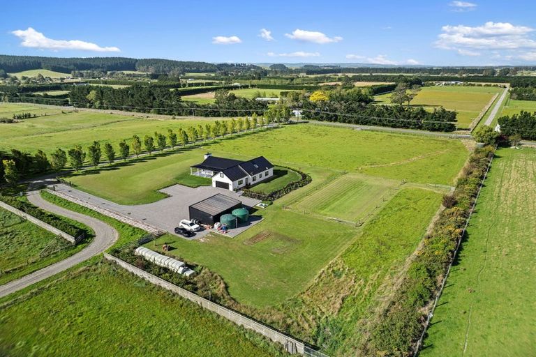 Photo of property in 71 Davis Road, Cust, Rangiora, 7471