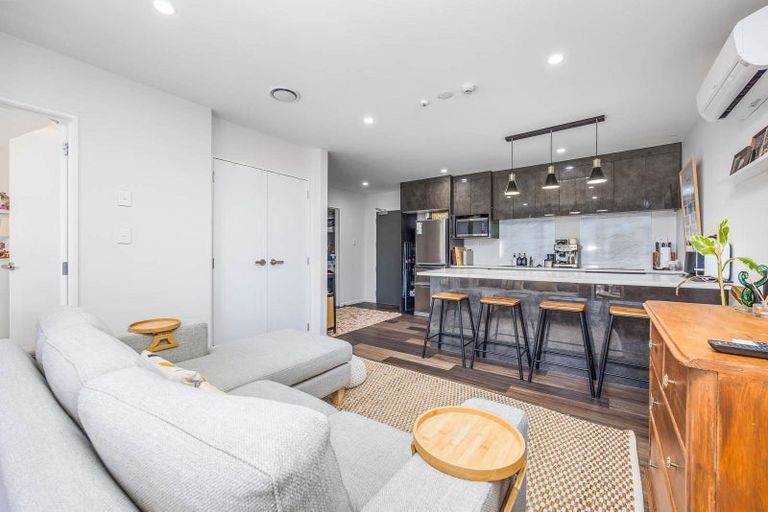 Photo of property in 206/40 East Street, Papakura, 2110
