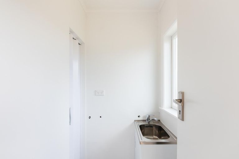 Photo of property in 1 Ferndale Place, Feilding, 4702