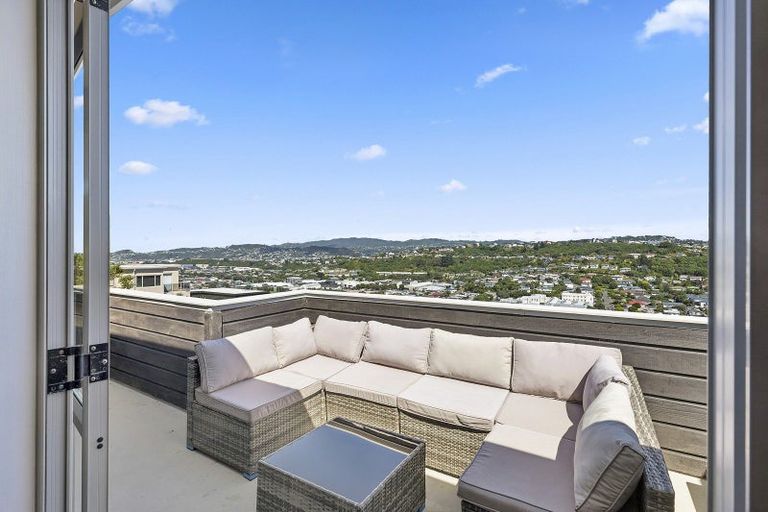 Photo of property in 81 Nevay Road, Miramar, Wellington, 6022