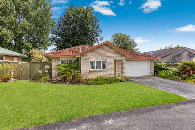 Photo of property in 23 Muirfield Street, Wattle Downs, Auckland, 2103