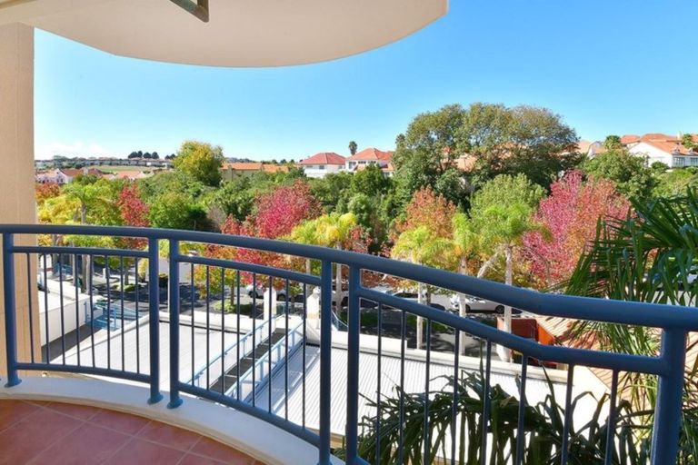 Photo of property in 56 Harbour Village Drive, Gulf Harbour, Whangaparaoa, 0930