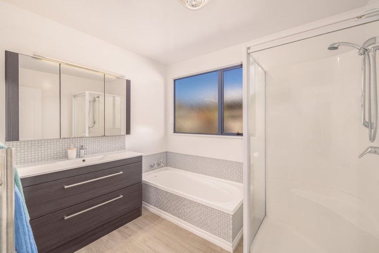 Photo of property in 221a Pine Avenue, South New Brighton, Christchurch, 8062