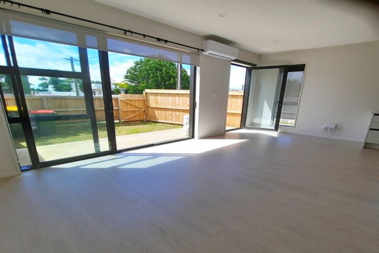 Photo of property in 69b Astley Avenue, New Lynn, Auckland, 0600