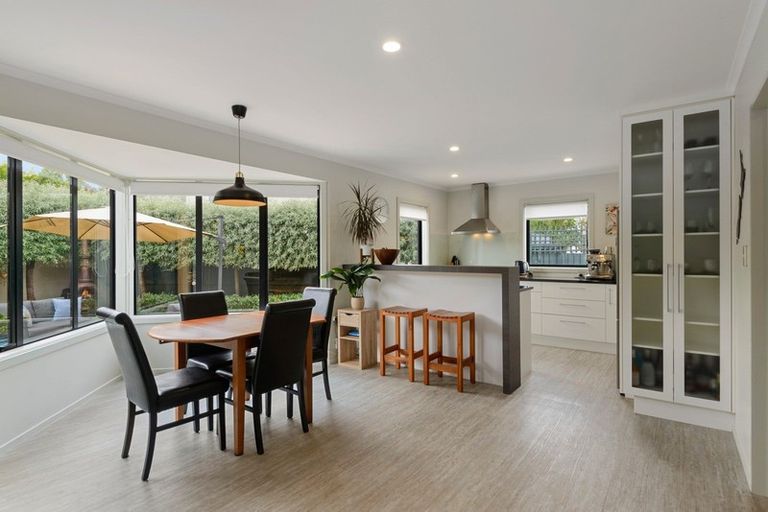 Photo of property in 3/48 Mcfaddens Road, St Albans, Christchurch, 8052