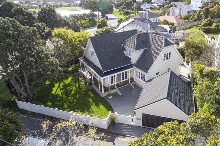 Photo of property in 1 Ardross Avenue, Khandallah, Wellington, 6035