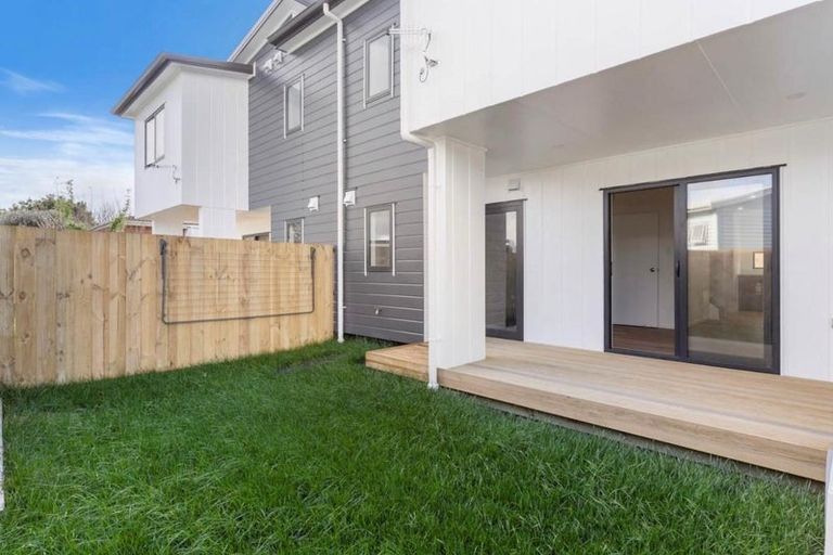 Photo of property in 6a Sunlands Drive, Manurewa, Auckland, 2102