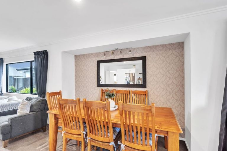 Photo of property in 3 Hineaari Street, Marshland, Christchurch, 8083