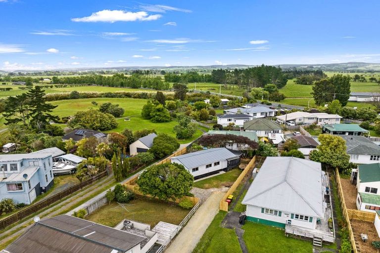 Photo of property in 1/26 Te Moau Avenue, Parakai, 0830