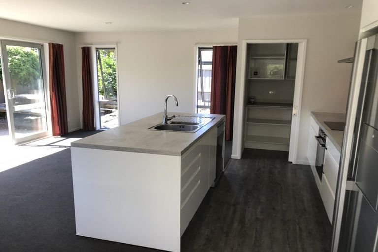 Photo of property in 27 Handley Crescent, Wigram, Christchurch, 8042