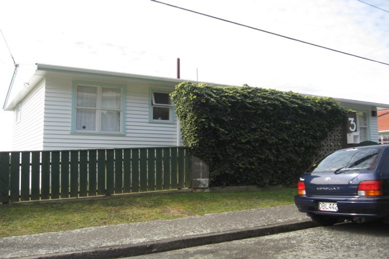 Photo of property in 3 Voltaire Street, Karori, Wellington, 6012