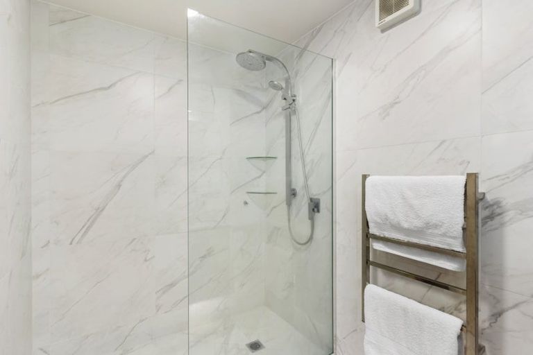 Photo of property in 6/21 Clifton Road, Hauraki, Auckland, 0622