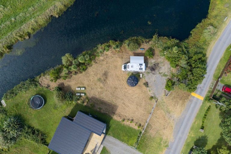 Photo of property in 44 Kapiti Lane, Otaki Beach, Otaki, 5512