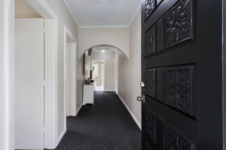 Photo of property in 63 Northcote Road, Northcote, Christchurch, 8052