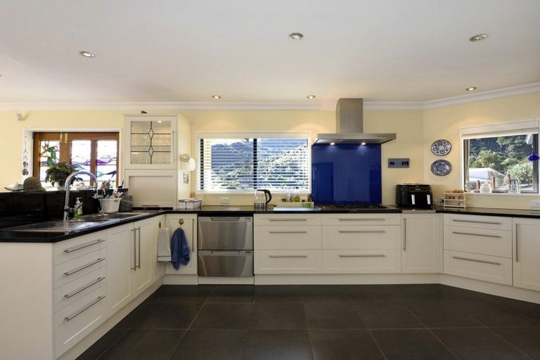 Photo of property in 18 Springlea Heights, Atawhai, Nelson, 7010