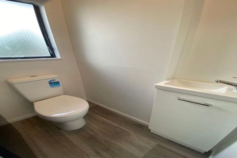 Photo of property in 21 Campbell Avenue, Paraparaumu, 5032