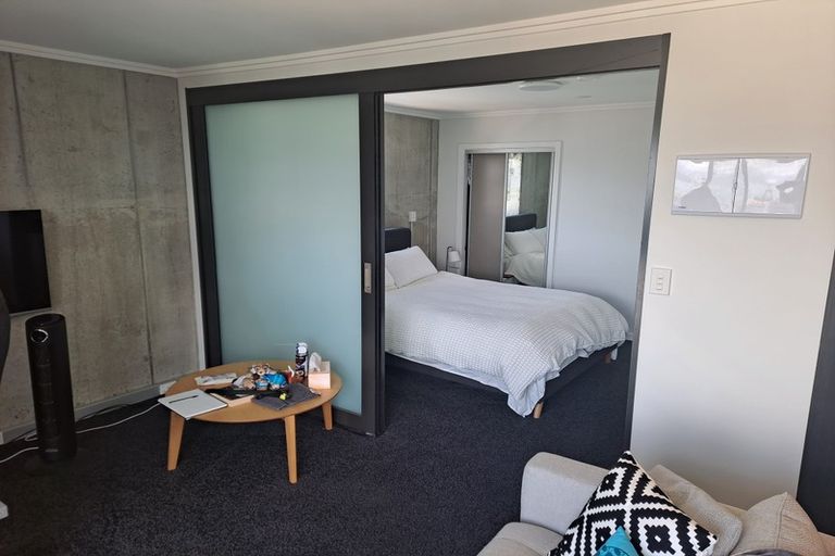 Photo of property in Frame Apartments, 1401/111 Molesworth Street, Thorndon, Wellington, 6011