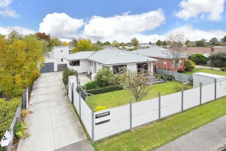 Photo of property in 9 Ashgrove Street, Rangiora, 7400