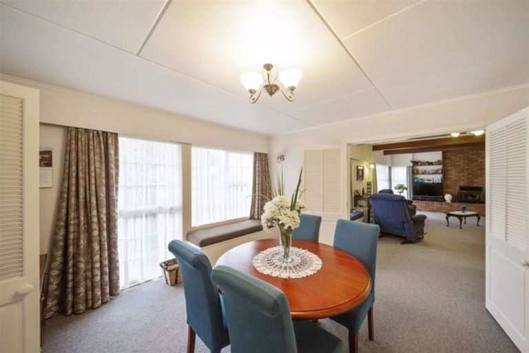 Photo of property in 2 Ropata Street, Hawera, 4610