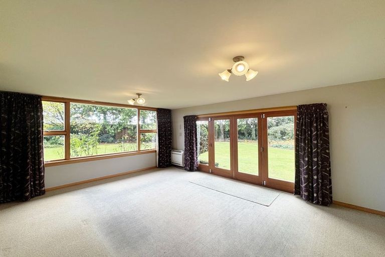 Photo of property in Selwyn Lake Road, Leeston, 7683