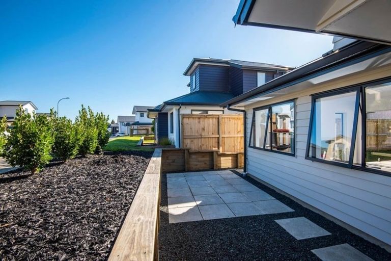 Photo of property in 27 Kawaupaka Road, Kaukapakapa, Helensville, 0875