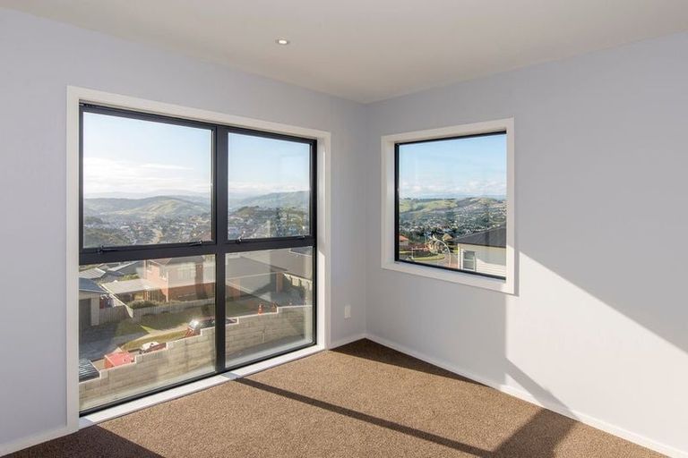 Photo of property in 9 Comber Place, Johnsonville, Wellington, 6037