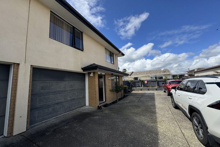 Photo of property in 35 Coronation Road, Papatoetoe, Auckland, 2025