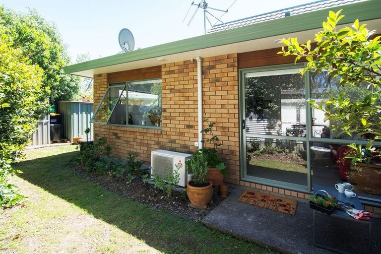 Photo of property in Holdsworth Villas, 42/2 William Donald Drive, Solway, Masterton, 5810