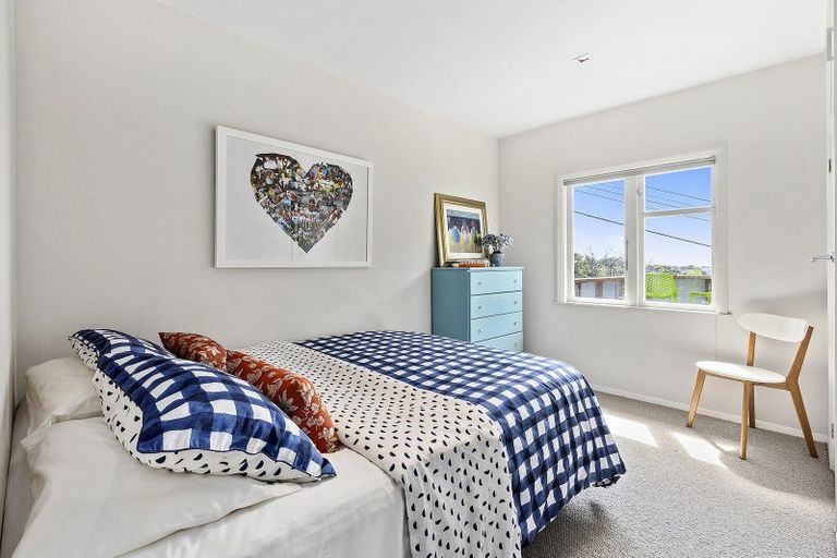Photo of property in 4 Pinnacle Street, Seatoun, Wellington, 6022