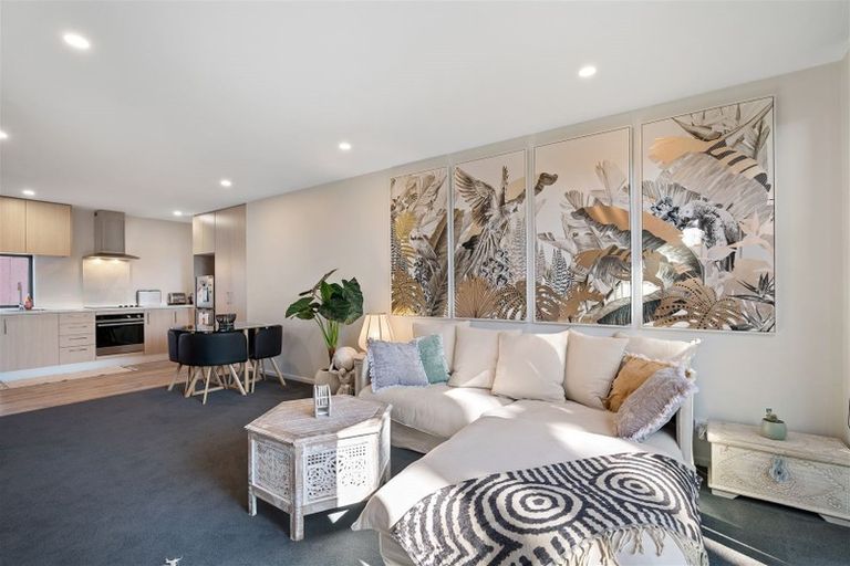 Photo of property in 2/66 Innes Road, St Albans, Christchurch, 8052