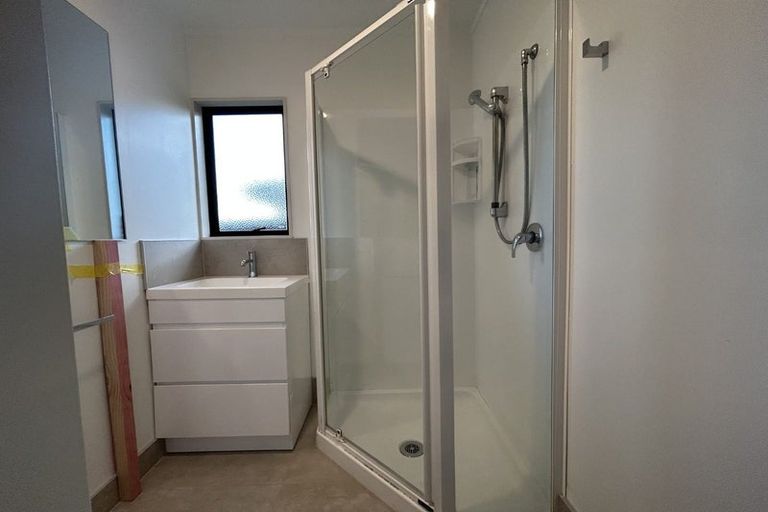 Photo of property in 25 Ward Crescent, Te Atatu Peninsula, Auckland, 0610