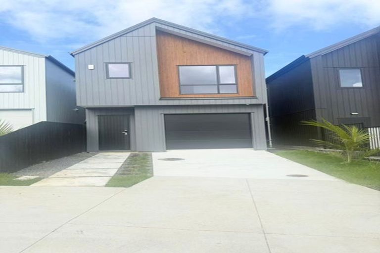 Photo of property in 22 Piringa Road, Pukekohe, 2120
