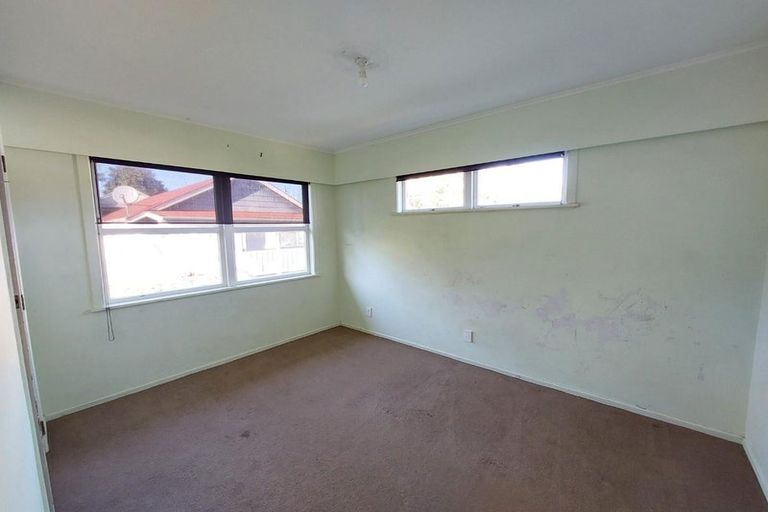 Photo of property in 5 Croydon Road, New Lynn, Auckland, 0600