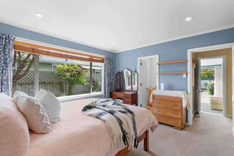 Photo of property in 5 Carruthers Street, Ilam, Christchurch, 8041