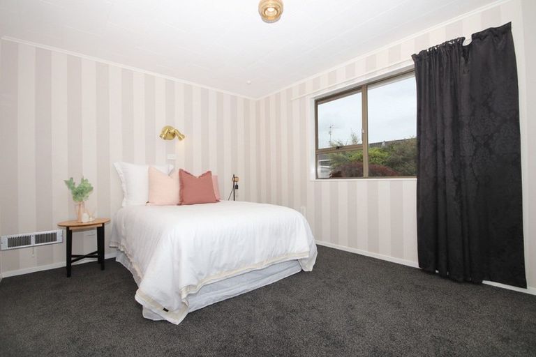Photo of property in 80 Kildare View, Waikiwi, Invercargill, 9810