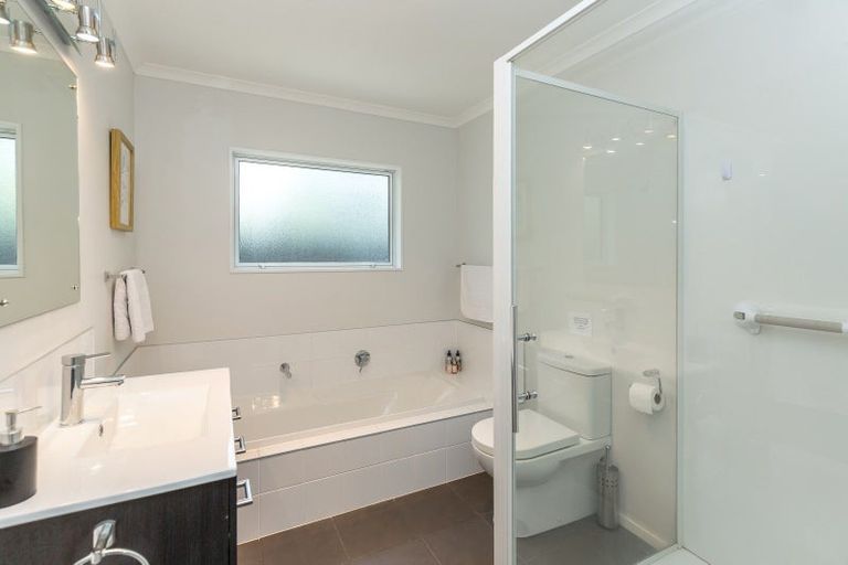 Photo of property in 28a Cotter Street, Greytown, 5712