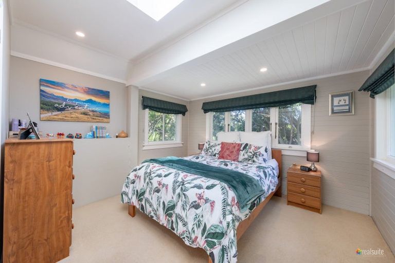 Photo of property in 7 Hinau Street, Woburn, Lower Hutt, 5010