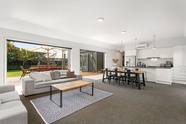 Photo of property in 7 Huntingdon Drive, Rangiora, 7400