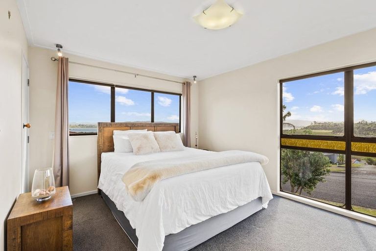 Photo of property in 19 Raumati Crescent, Onerahi, Whangarei, 0110