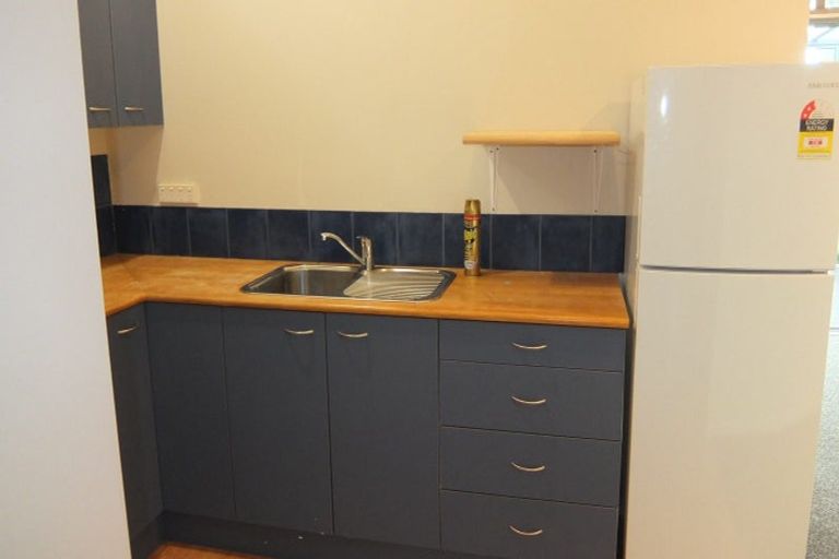 Photo of property in 16 Fleetwood Lane, Turitea, Palmerston North, 4472