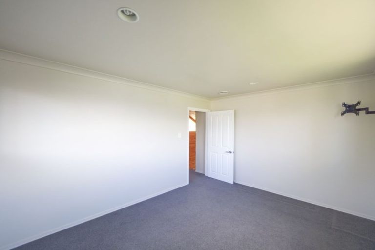 Photo of property in 67 Waipani Road, Te Atatu Peninsula, Auckland, 0610