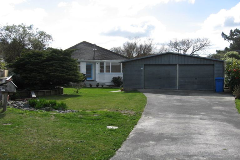 Photo of property in 23 Sharpe Crescent, Wainuiomata, Lower Hutt, 5014