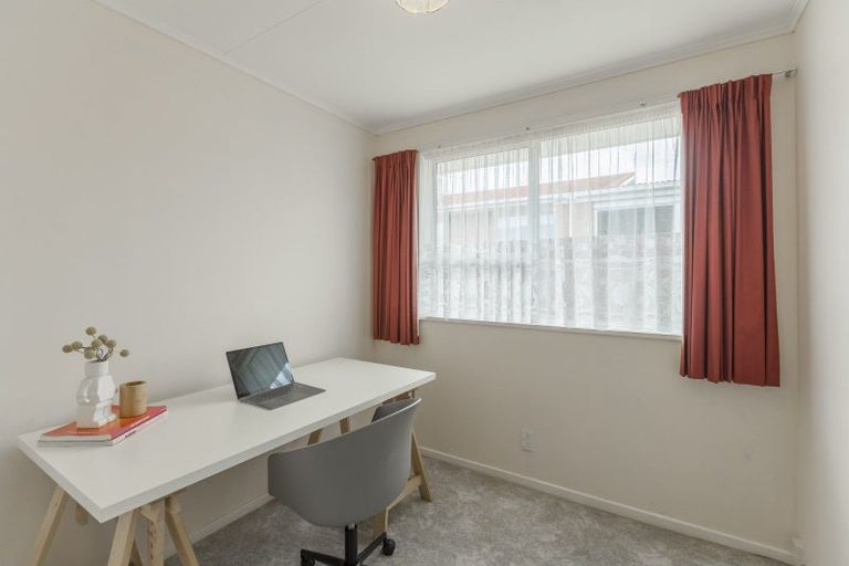 Photo of property in 36 Sylvan Avenue, Waikanae, 5036