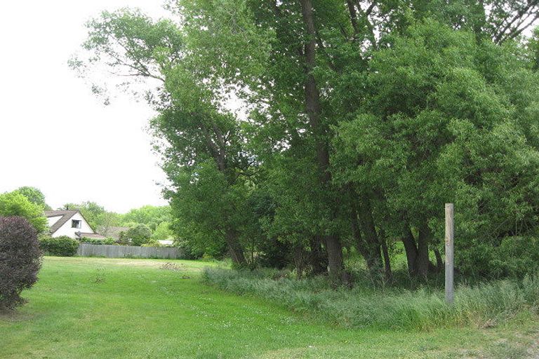 Photo of property in 83 Kings Avenue, Waikuku Beach, 7402