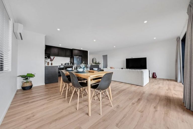 Photo of property in 13 Leathem Crescent, Pokeno, 2402